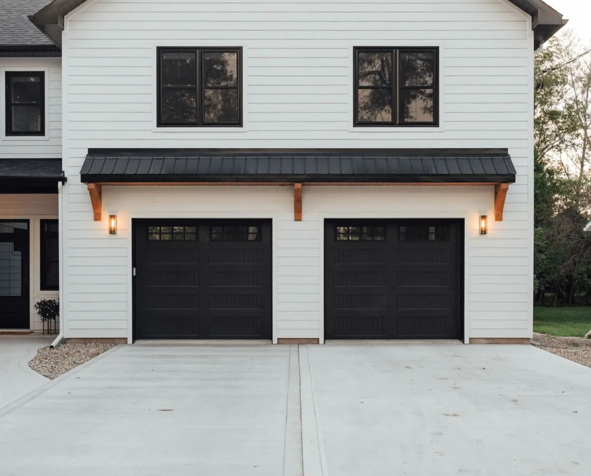 How to Choose a Garage Door Repair Company in Bend (Without Getting Ripped Off)