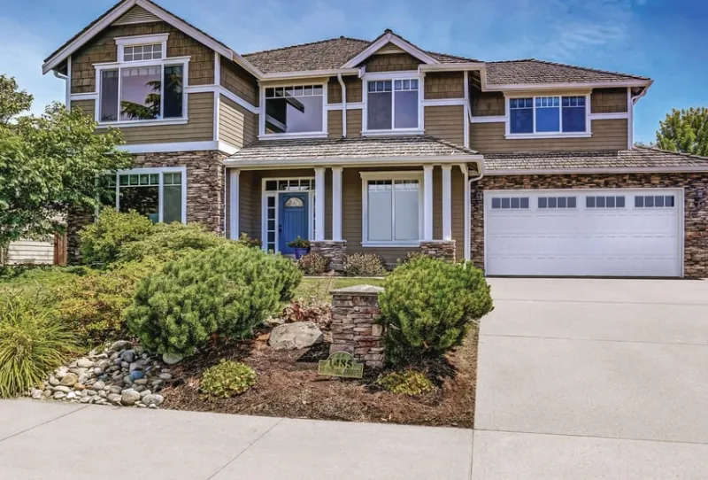 CHI 2518 Stamped Shaker Modern Farmhouse Door