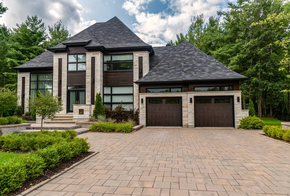 CHI 2551 Stamped Shaker Garage Door - Insulated Value